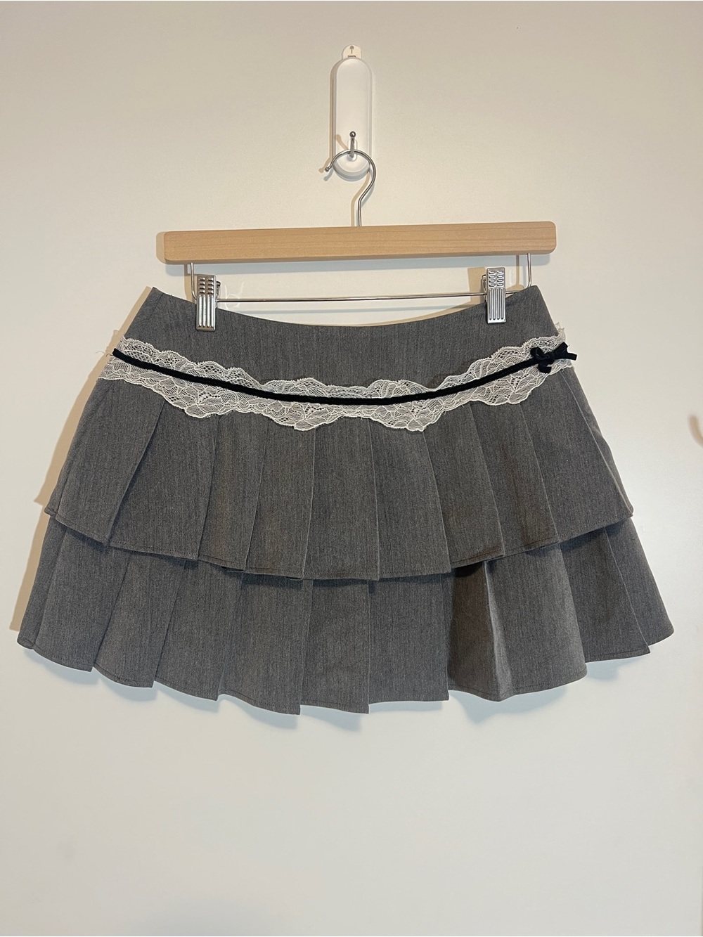 ✨ MINGA LONDON Elodie Grey Pleated Lace Bow Mini Skirt M Premium Condition✨
